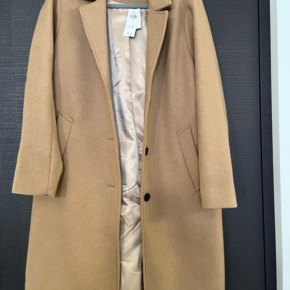 Abercrombie and Fitch camel color driving coat. Light weight. New with tags